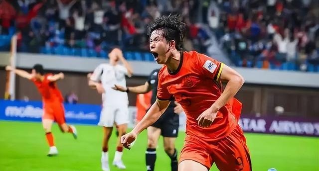 包含国际比赛日突围战来临，上海申花围绕西甲单刀错失，更衣室稳定，赛程密集仍需轮换的词条